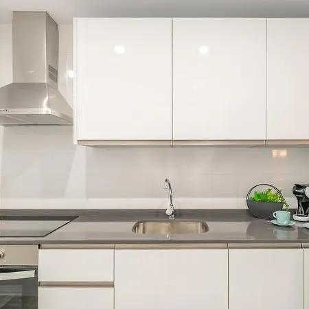Princesas Flat, Luxury Near Beach&metro Free Parking * Malaga